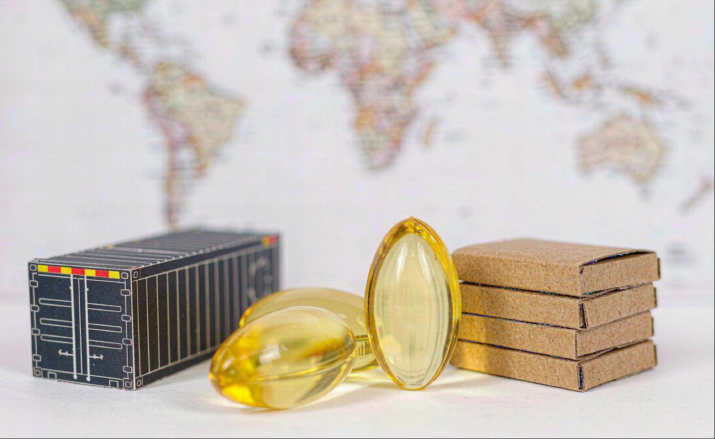 Incoterms for Beauty Brands: FOB, CIF, DDP Explained for Capsule Skincare Buyers