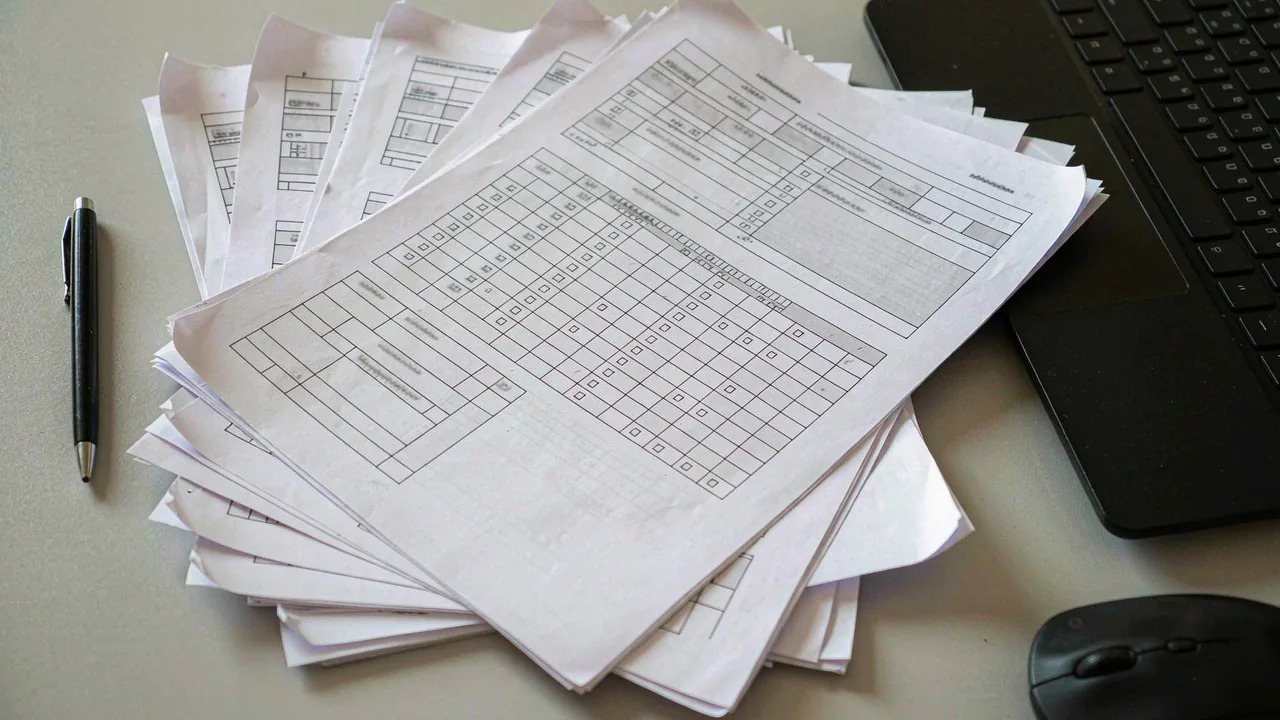 Change Control in Contract Manufacturing: What Triggers Re-Approval