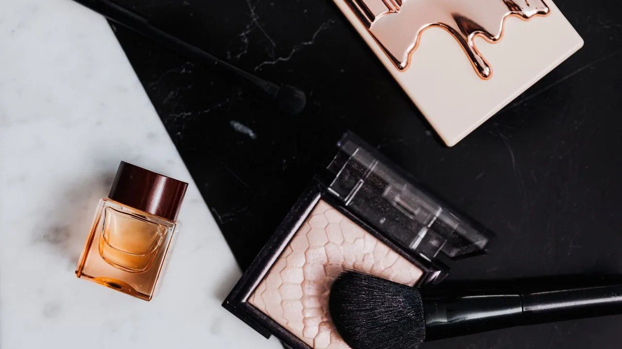 Tinted Sunscreen OEM: Pigment Load and Shade Planning