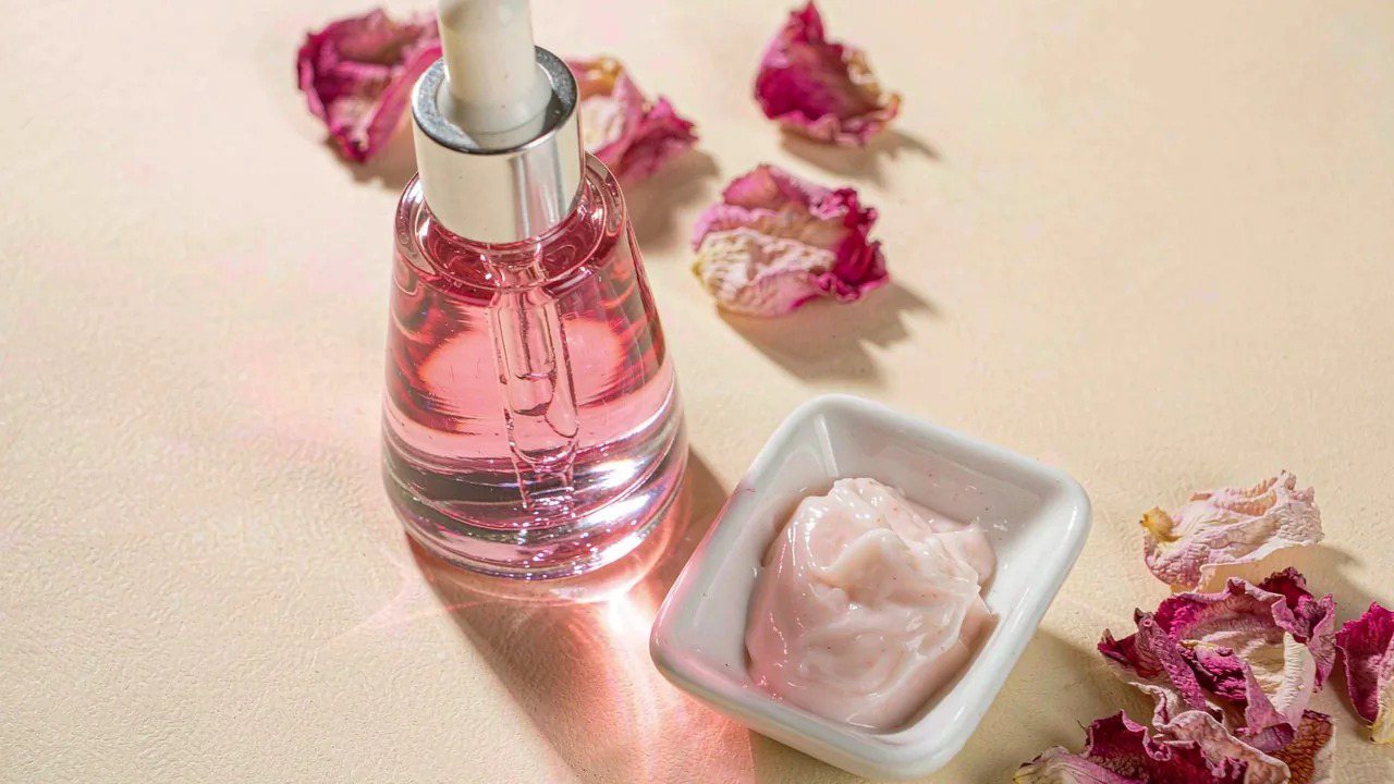 Polyhydroxy Acid Serums: Gluconolactone and Lactobionic Acid