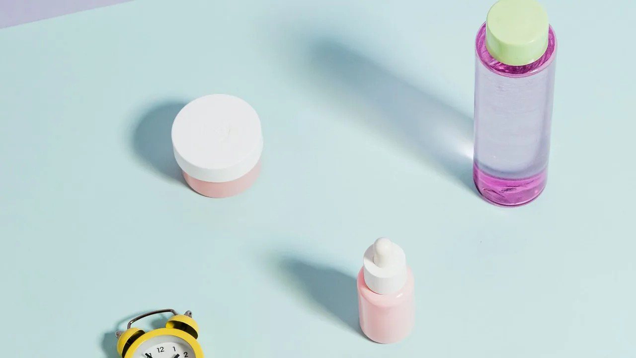 Pearl and Shimmer Pigments: Effects аnd Regulatory Status