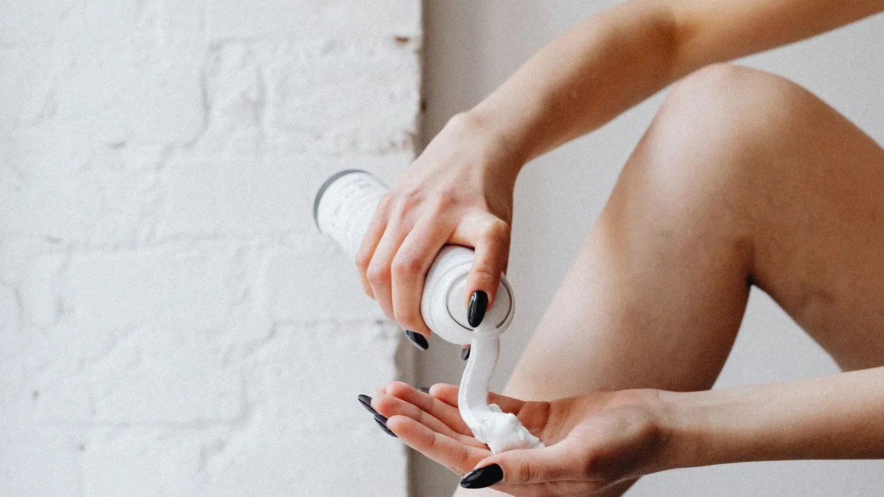 Face Cream Jars and Tubes: Airless Packaging Decisions