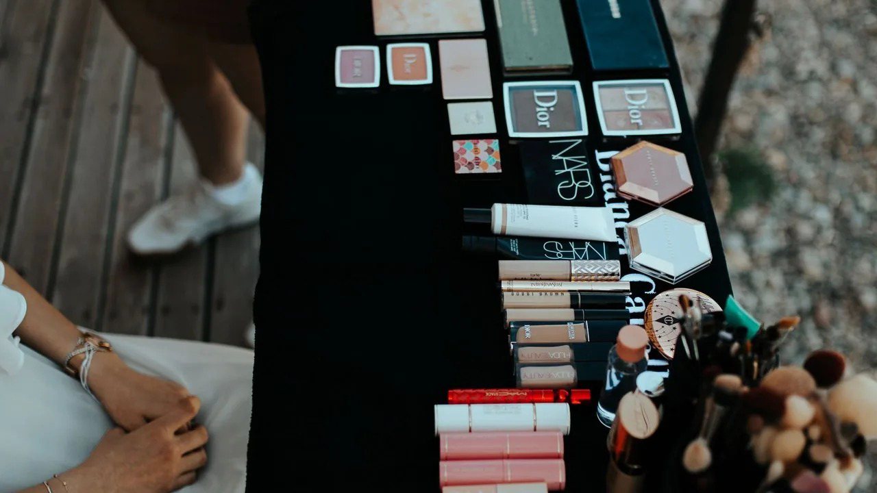 Eyeliner Formats: Liquid, Gel and Pencil Compared
