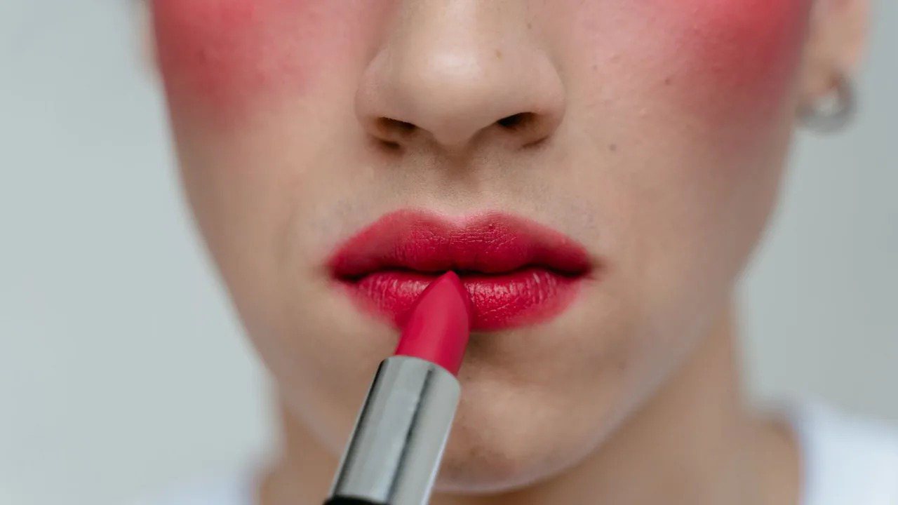 Eyebrow Products: Pencils, Pomades and Gels
