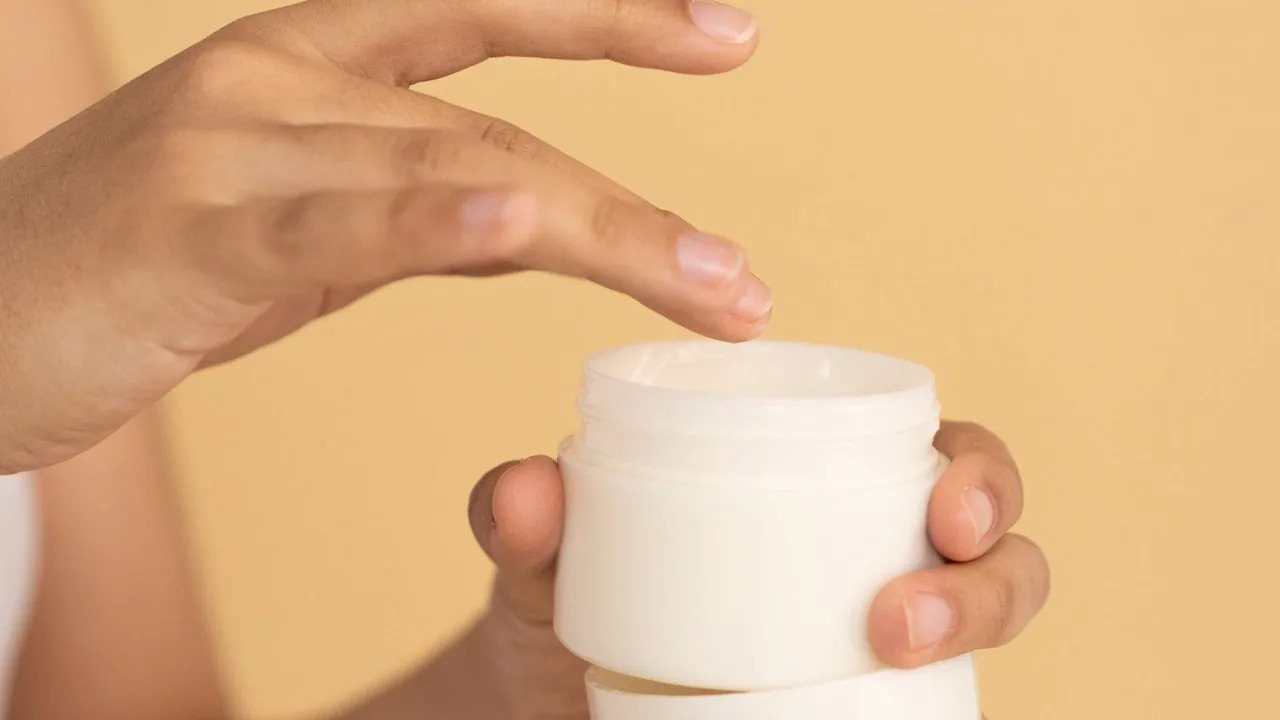 Cream Colour and Odour Consistency Across Batches