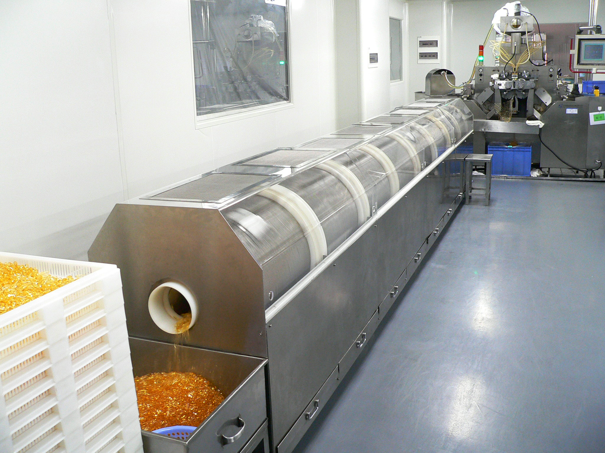 Fully automatic particle dryer